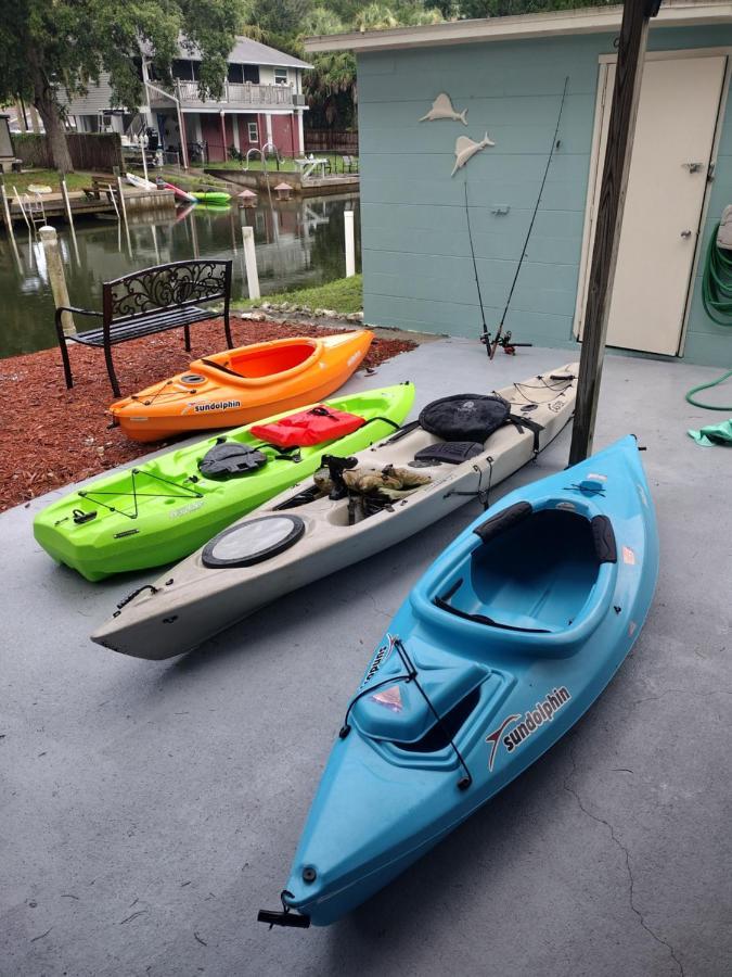 Cozy Vintage Waterfront Home With Fireplace And Kayaks Spring Hill Zewnętrze zdjęcie